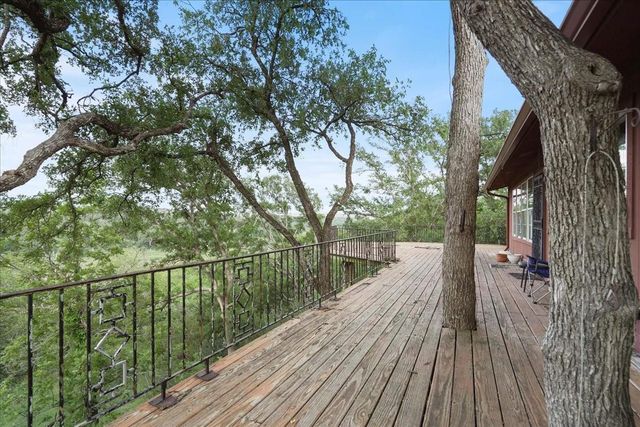 24900 Pedernales Canyon TRL, Spicewood, TX 78669