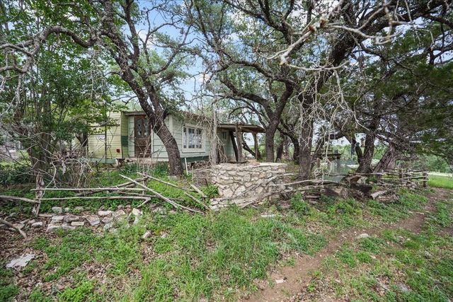 24900 Pedernales Canyon TRL, Spicewood, TX 78669