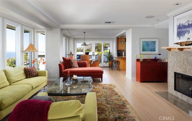 31953 10th Avenue, Laguna Beach, CA 92651