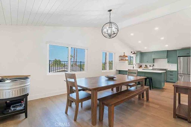 20509 Rhoda, Woodland Hills, CA 91367