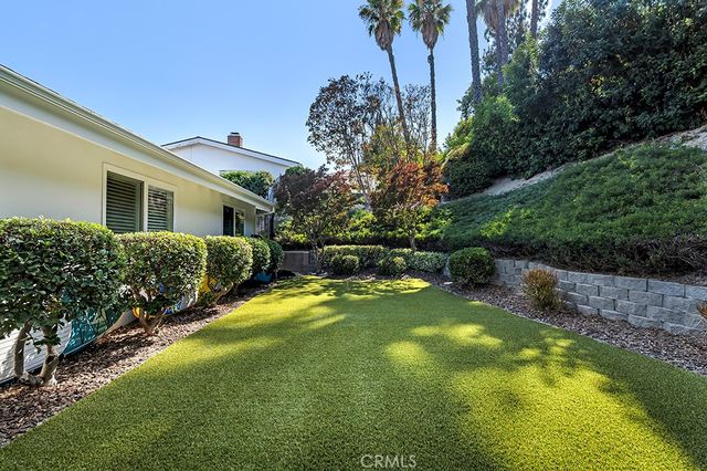 20509 Rhoda, Woodland Hills, CA 91367