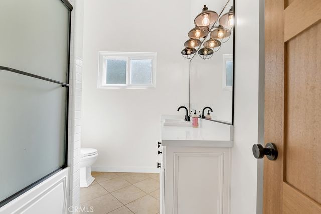 20509 Rhoda, Woodland Hills, CA 91367