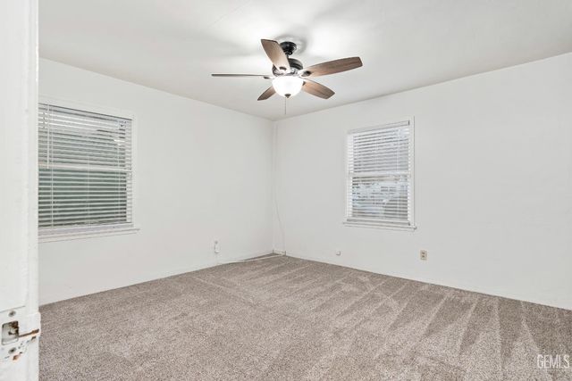 3130 16th Street, Bakersfield, CA 93301