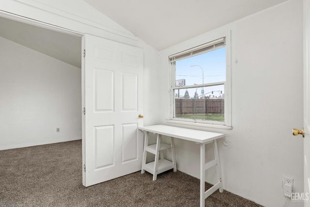 3130 16th Street, Bakersfield, CA 93301