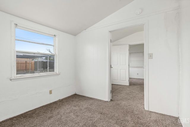 3130 16th Street, Bakersfield, CA 93301