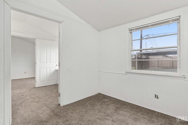 3130 16th Street, Bakersfield, CA 93301