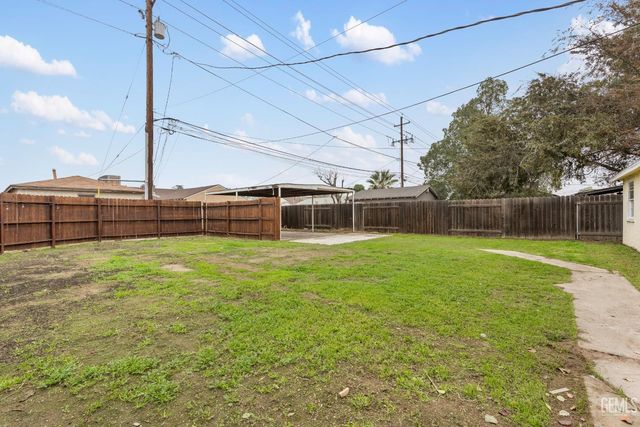 3130 16th Street, Bakersfield, CA 93301