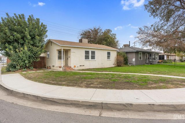 3130 16th Street, Bakersfield, CA 93301