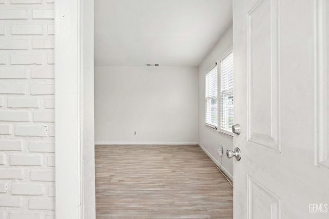 3130 16th Street, Bakersfield, CA 93301