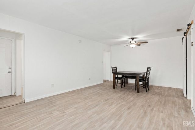 3130 16th Street, Bakersfield, CA 93301