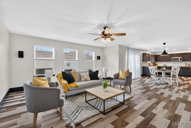 1334 Forest Way, Wentzville, MO 63385