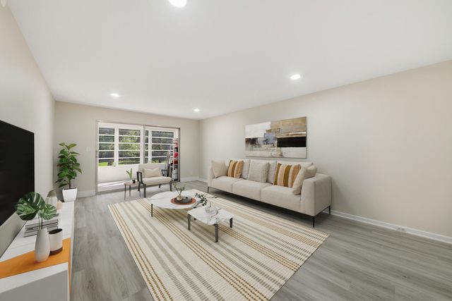 2901 Victoria Circle B2, Coconut Creek, FL 33066