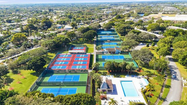 2901 Victoria Circle B2, Coconut Creek, FL 33066
