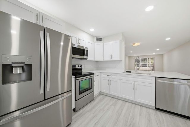 2901 Victoria Circle B2, Coconut Creek, FL 33066
