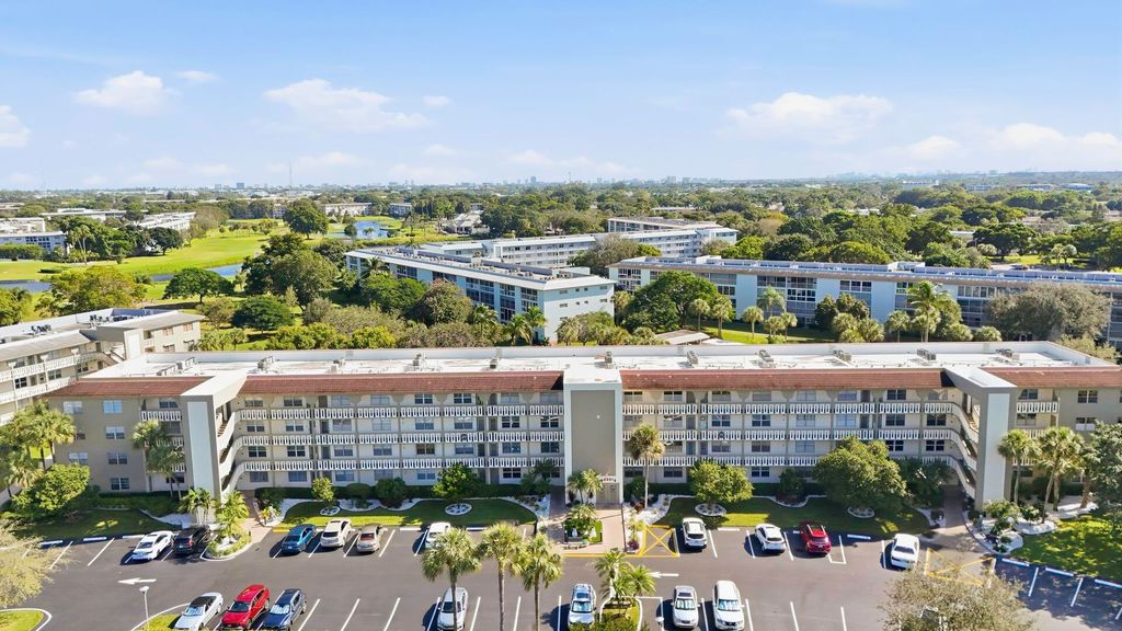 2901 Victoria Circle B2, Coconut Creek, FL 33066