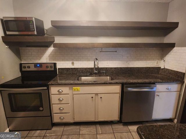 4155 N Gloucester Place, Chamblee, GA 30341