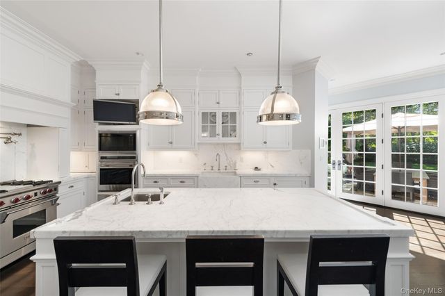 16 Wrights Mill Road, Armonk, NY 10504