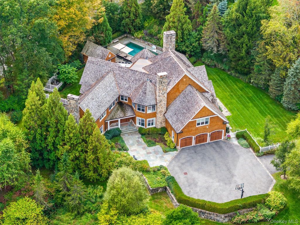 16 Wrights Mill Road, Armonk, NY 10504