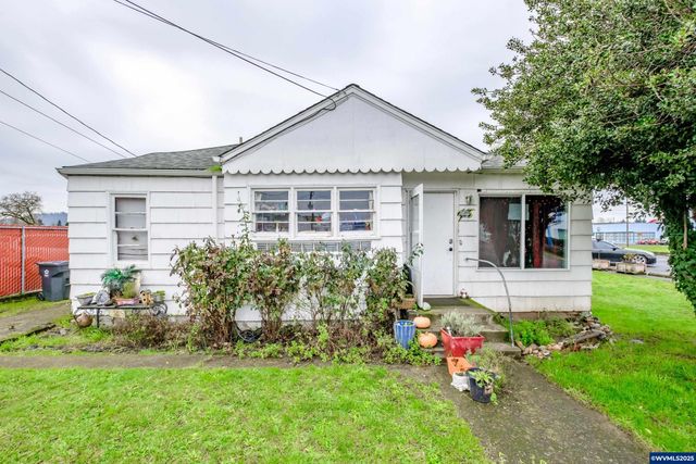 760 S 2nd St, Lebanon, OR 97355