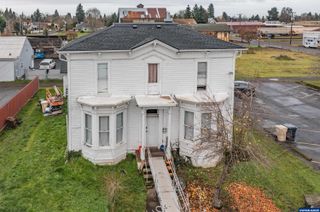 760 S 2nd St, Lebanon, OR 97355