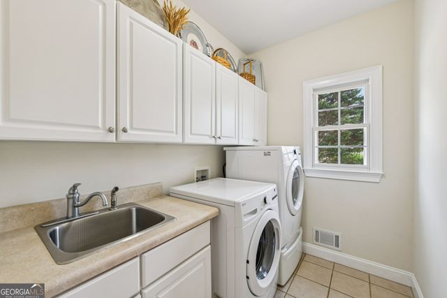 183 Sunrise Drive, Hoschton, GA 30548