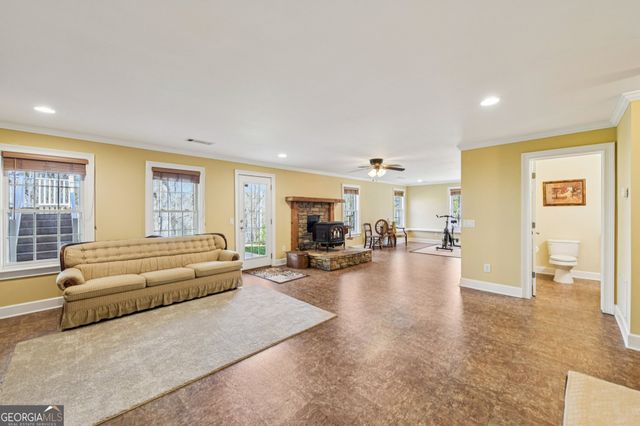 183 Sunrise Drive, Hoschton, GA 30548