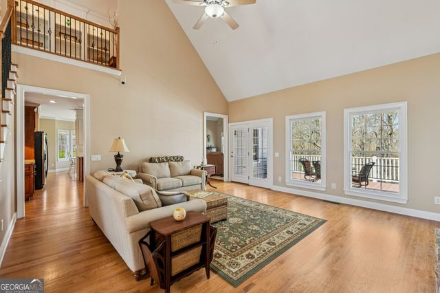 183 Sunrise Drive, Hoschton, GA 30548