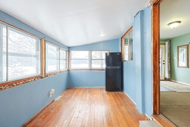 20 Litchfield Ave, Norfolk, MA 02056