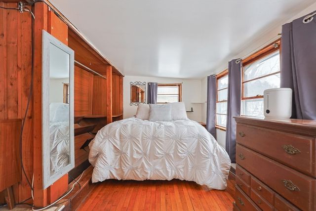 20 Litchfield Ave, Norfolk, MA 02056