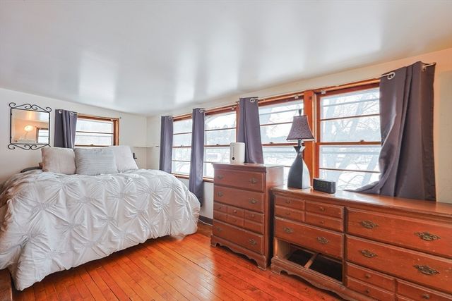 20 Litchfield Ave, Norfolk, MA 02056