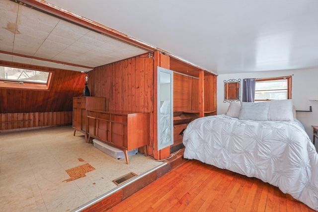 20 Litchfield Ave, Norfolk, MA 02056