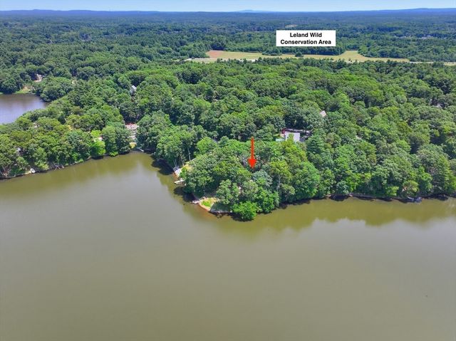 20 Litchfield Ave, Norfolk, MA 02056