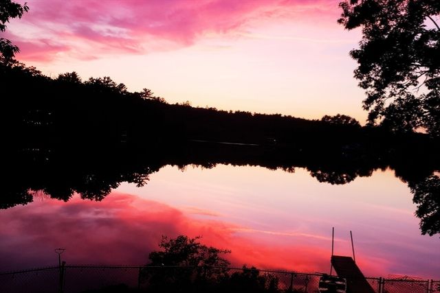 20 Litchfield Ave, Norfolk, MA 02056