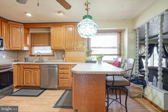 1638 RED OAK RD, Williamstown, NJ 08094