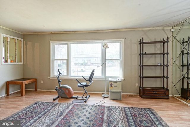 1638 RED OAK RD, Williamstown, NJ 08094