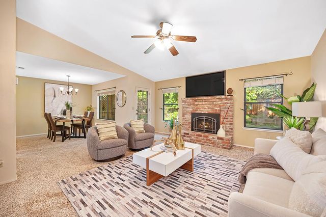 595 R St, Lincoln, CA 95648