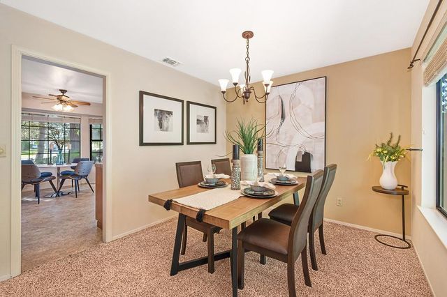 595 R St, Lincoln, CA 95648