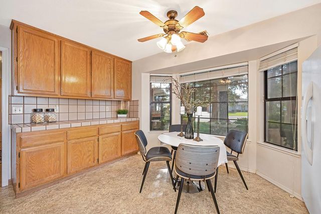 595 R St, Lincoln, CA 95648