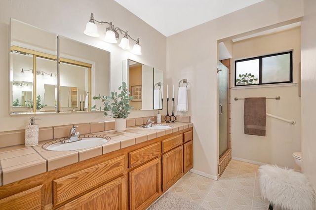 595 R St, Lincoln, CA 95648