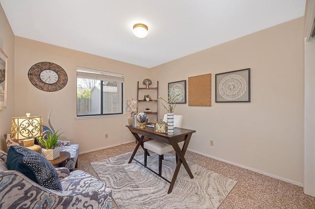 595 R St, Lincoln, CA 95648