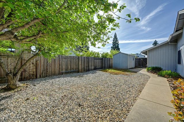 595 R St, Lincoln, CA 95648