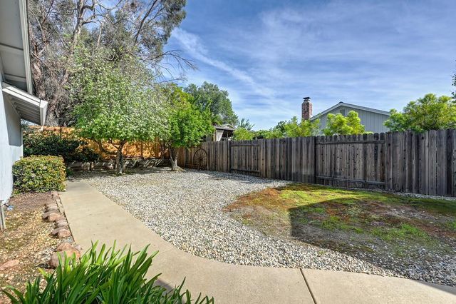 595 R St, Lincoln, CA 95648