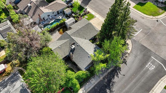 595 R St, Lincoln, CA 95648