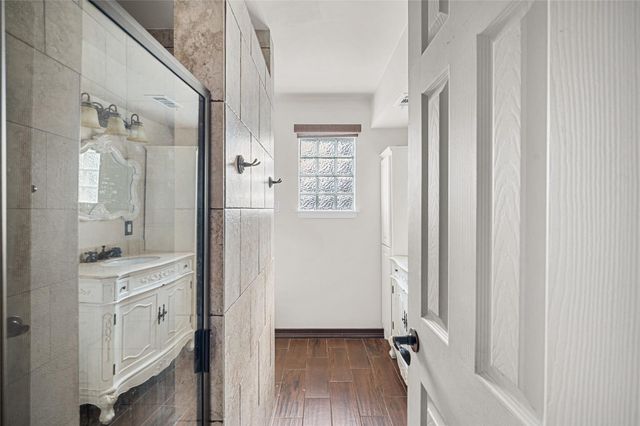 5205 Cornish Street, Houston, TX 77007