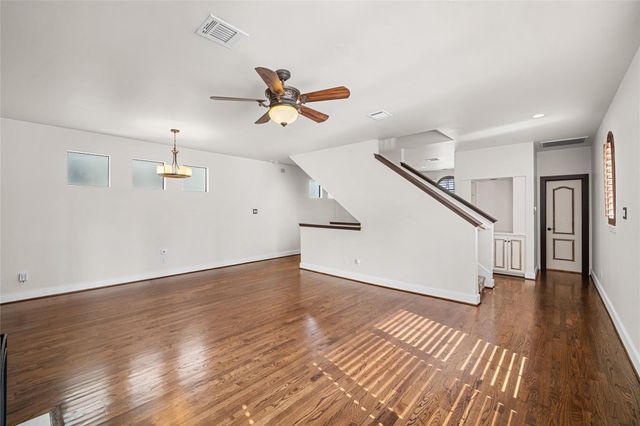5205 Cornish Street, Houston, TX 77007