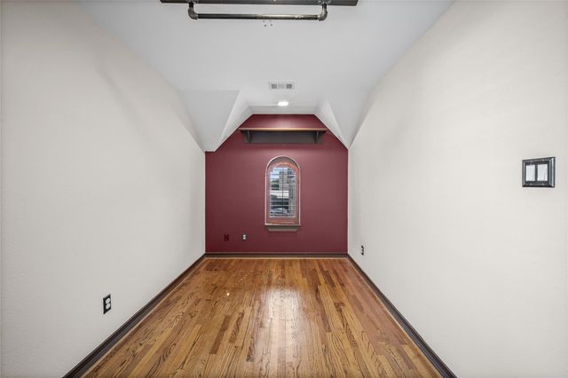 5205 Cornish Street, Houston, TX 77007
