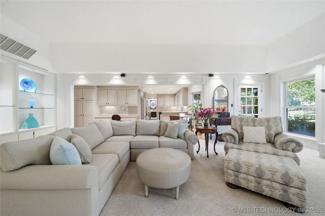 6027 E 79th Street, Tulsa, OK 74136