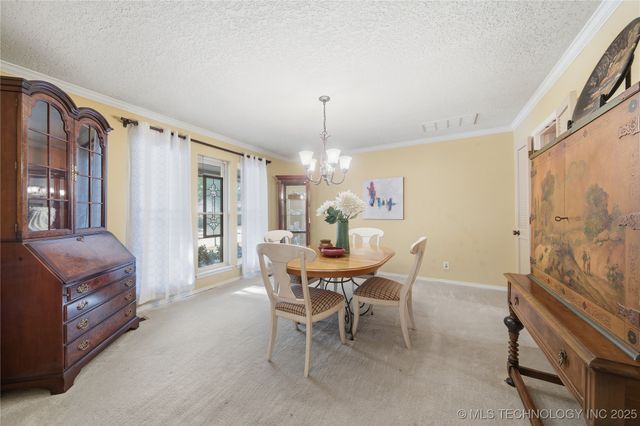 6027 E 79th Street, Tulsa, OK 74136