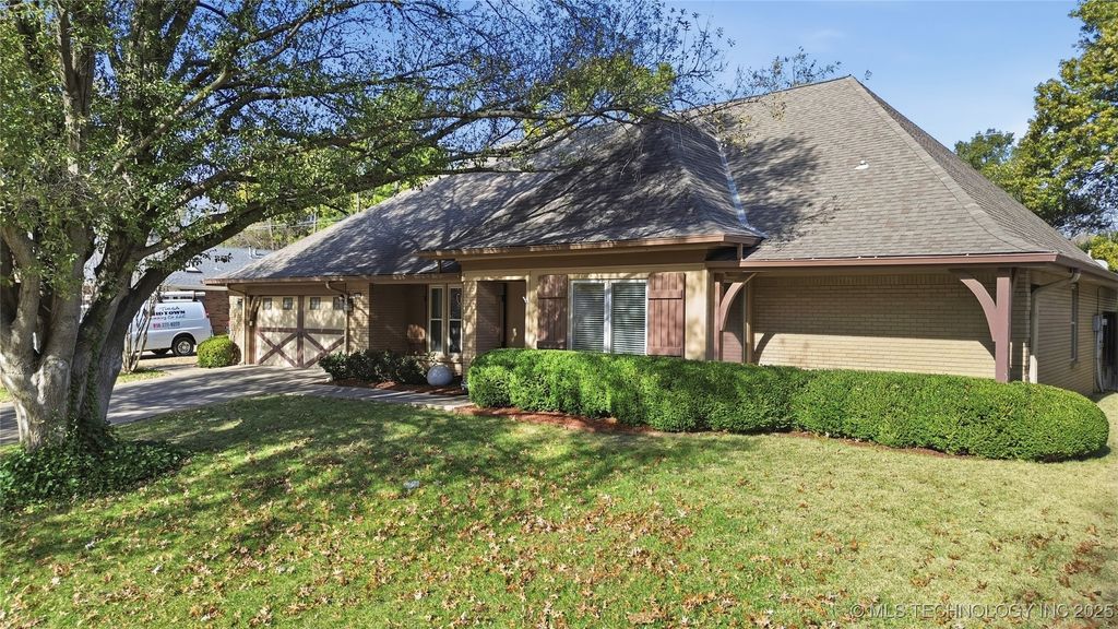 6027 E 79th Street, Tulsa, OK 74136