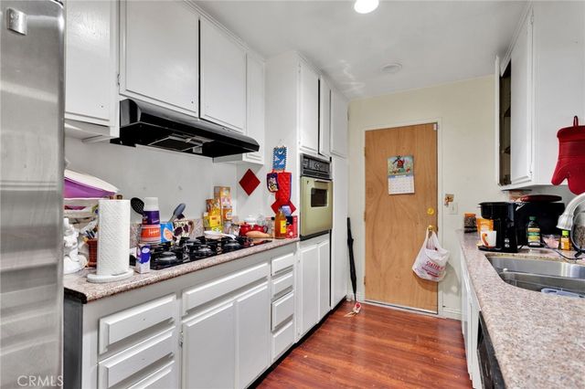 858 Coral Avenue, Hemet, CA 92543